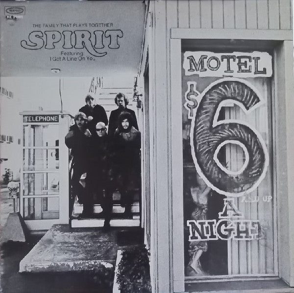 Spirit (8) : The Family That Plays Together (LP, Album, RE, Pit)