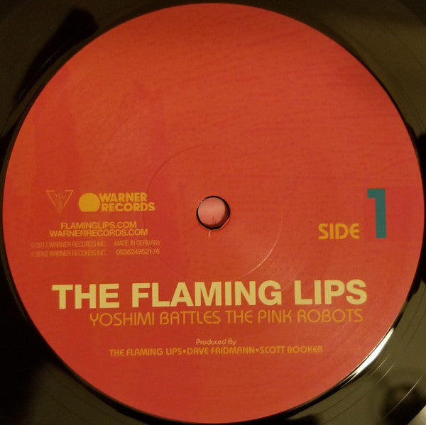 The Flaming Lips : Yoshimi Battles The Pink Robots (LP, Album, RE, RM)