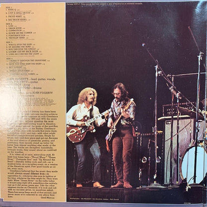 Creedence Clearwater Revival Featuring John Fogerty : Chronicle - The 20 Greatest Hits (2xLP, Comp, San)