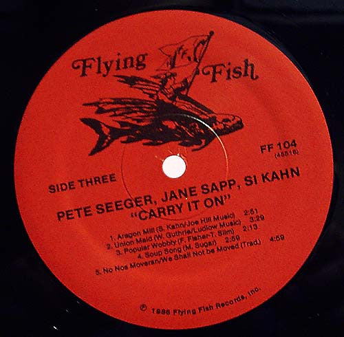 Pete Seeger, Jane Sapp, Si Kahn : Carry It On (Songs Of America's Working People) (2xLP, Album)