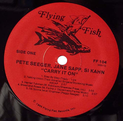 Pete Seeger, Jane Sapp, Si Kahn : Carry It On (Songs Of America's Working People) (2xLP, Album)